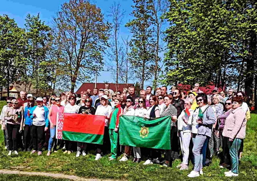 Посадка аллеи ко дня создания белорусской партии «Белая Русь»